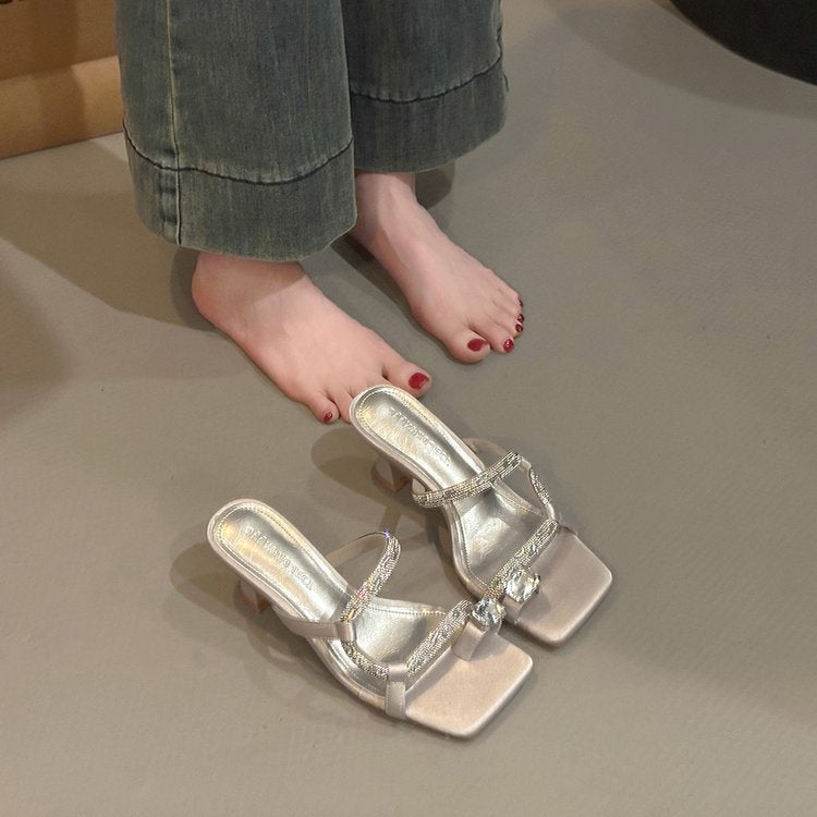 Damen elegante Riemchen-Sandalen mit funkelndem Akzent und komfortablem Absatz R&B