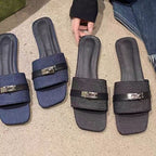 Damen Bequeme Schlappen mit modischem Riemen und elegantem Schnallenverschluss