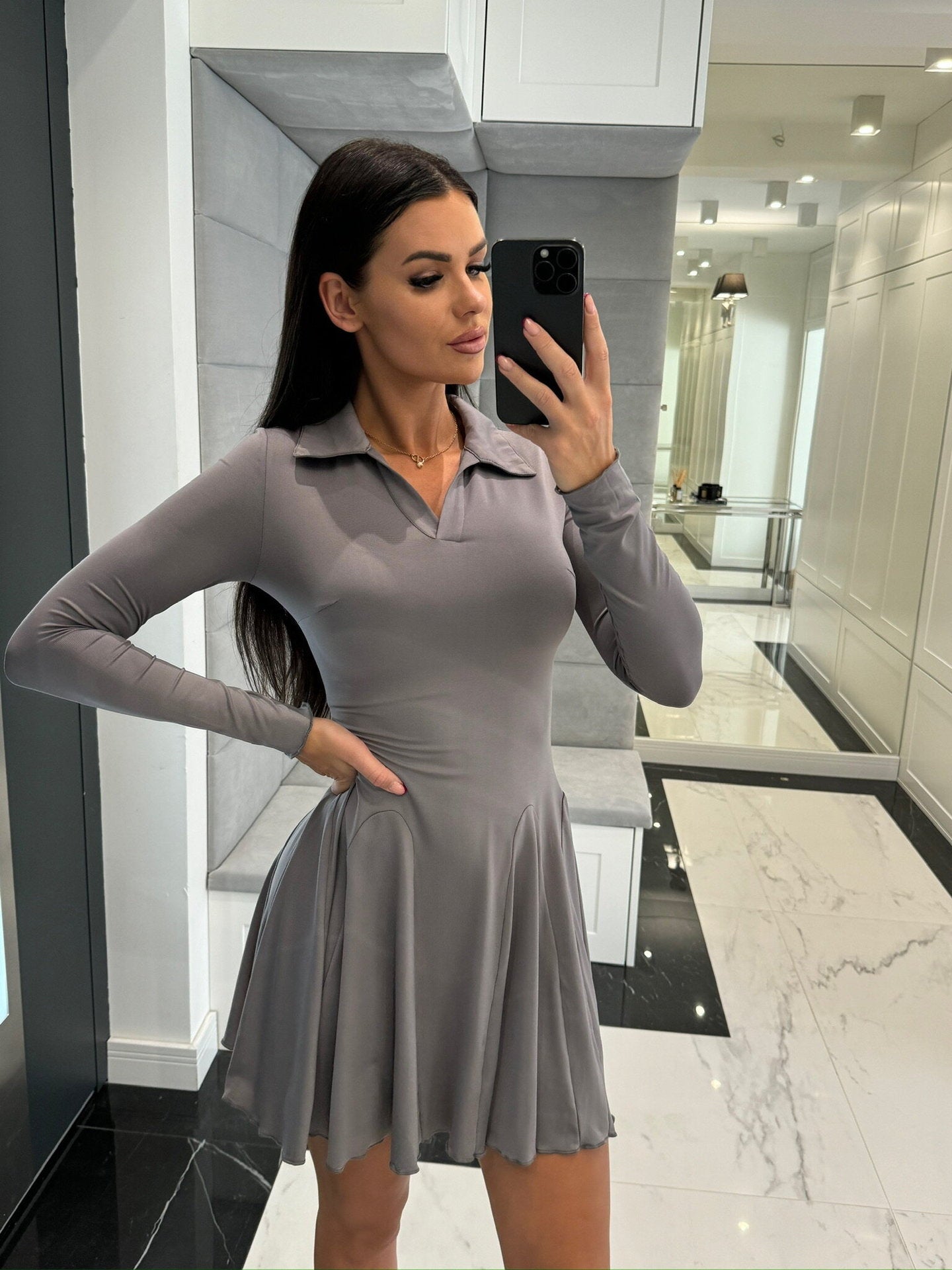 Damen sportliches Polo Kleid mit elegantem Schwung R&B