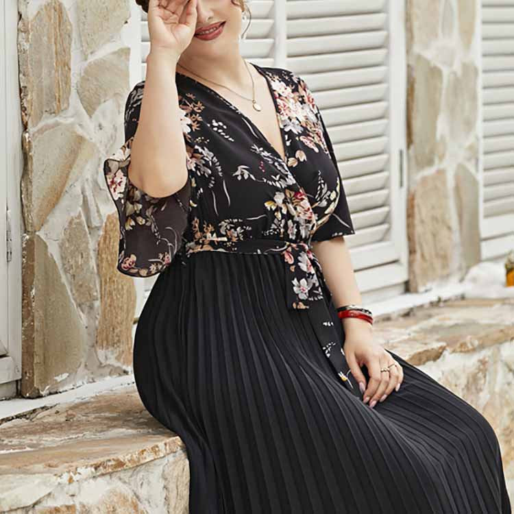 Damen Maxi-Kleid mit floralem Oberteil und plissiertem Rock R&B