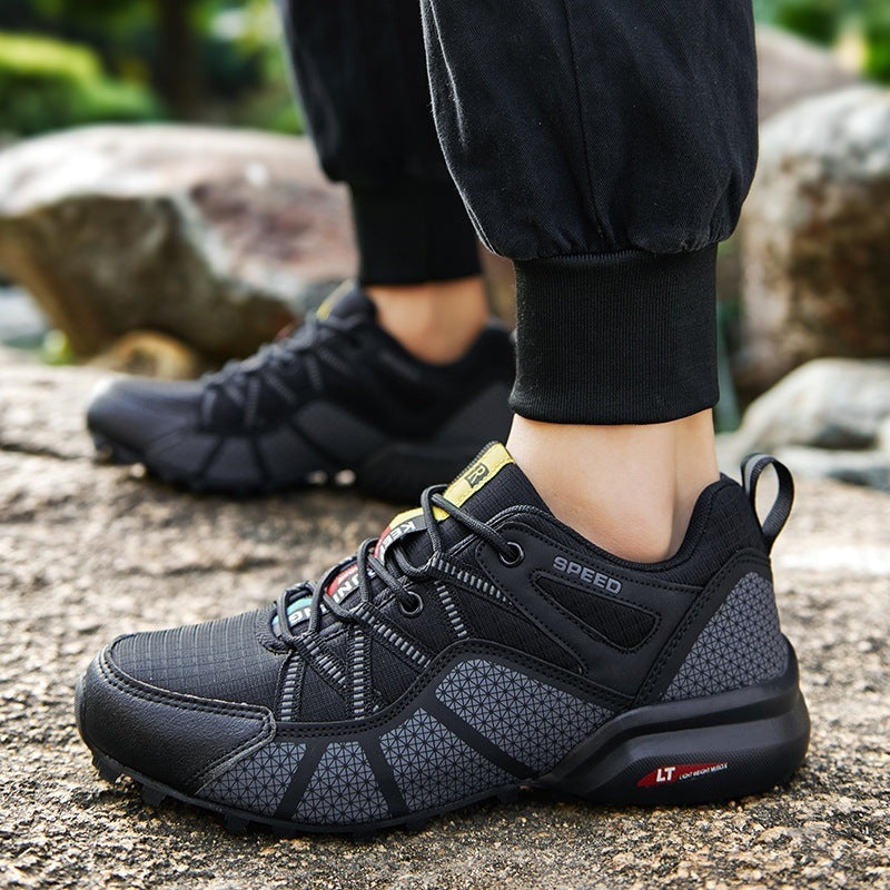 Herren nan robuster Trailrunning- und Outdoor-Sneaker mit griffiger Multiterrain-Profilsohle, verstärkter Zehenkappe und Bungee-Schnürung R&B