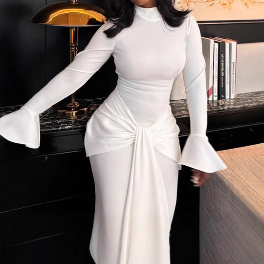 Damen Elegantes Maxikleid mit figurbetontem Schnitt und Rüschendetails R&B