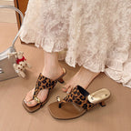 Damen elegante Riemchen-Sandalen mit Absatz und modischem Design R&B