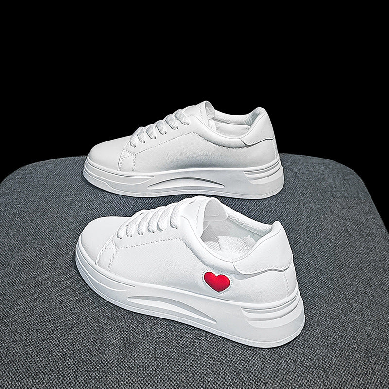 Damen Sneakers mit herzförmigem Akzent und bequemer Laufsohle R&B
