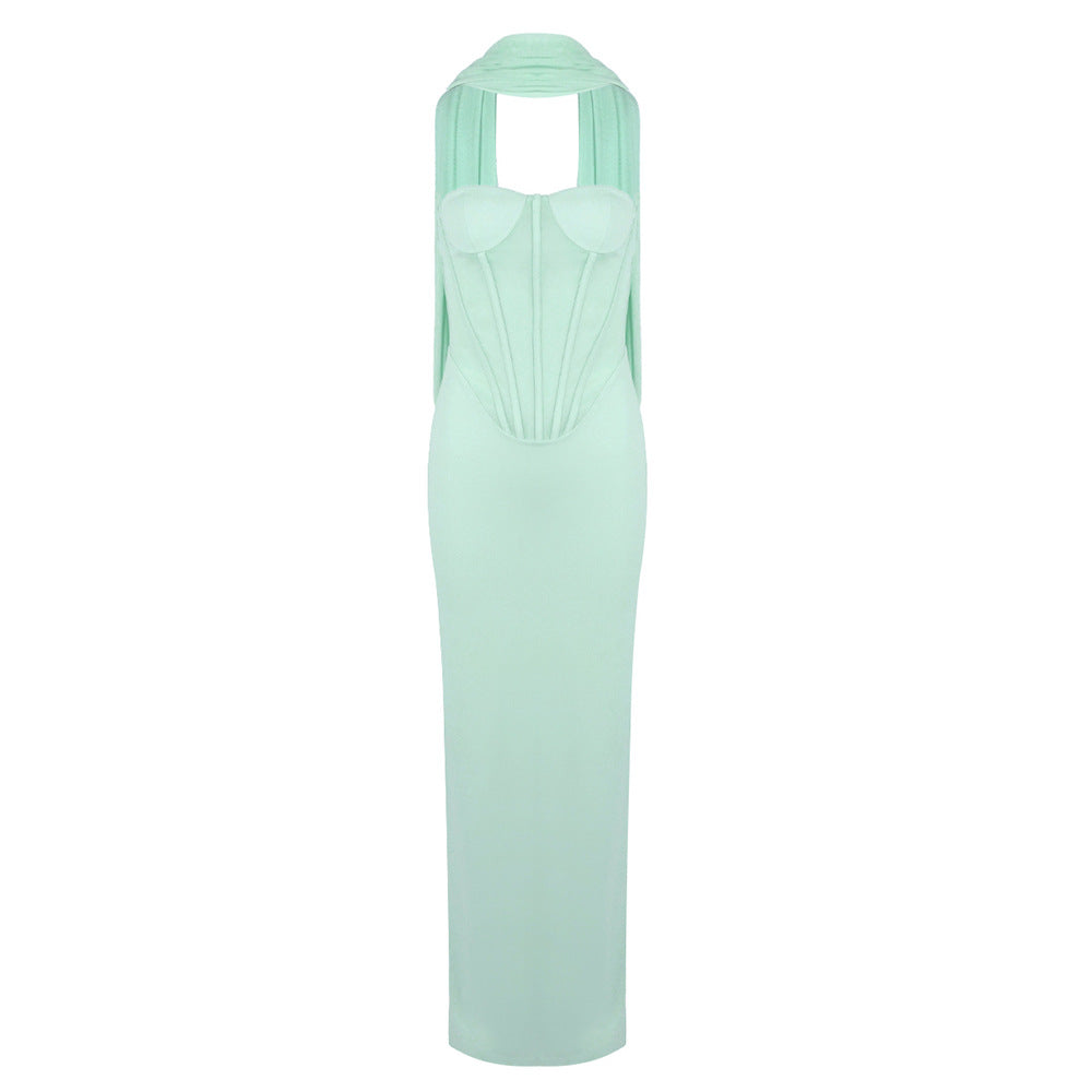 Damen Körpernahes Maxikleid mit eleganter Drapierung und innovativem Rückendesign R&B
