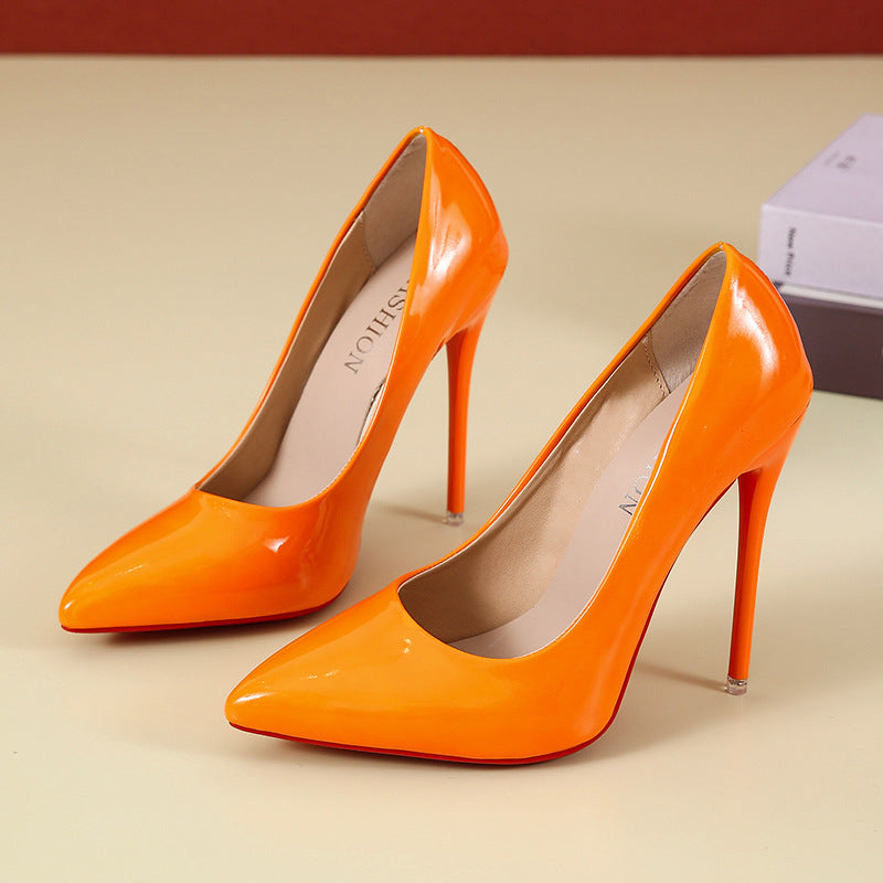 Damen elegante High Heels mit spitz zulaufender Zehenpartie und glänzender Oberfläche R&B