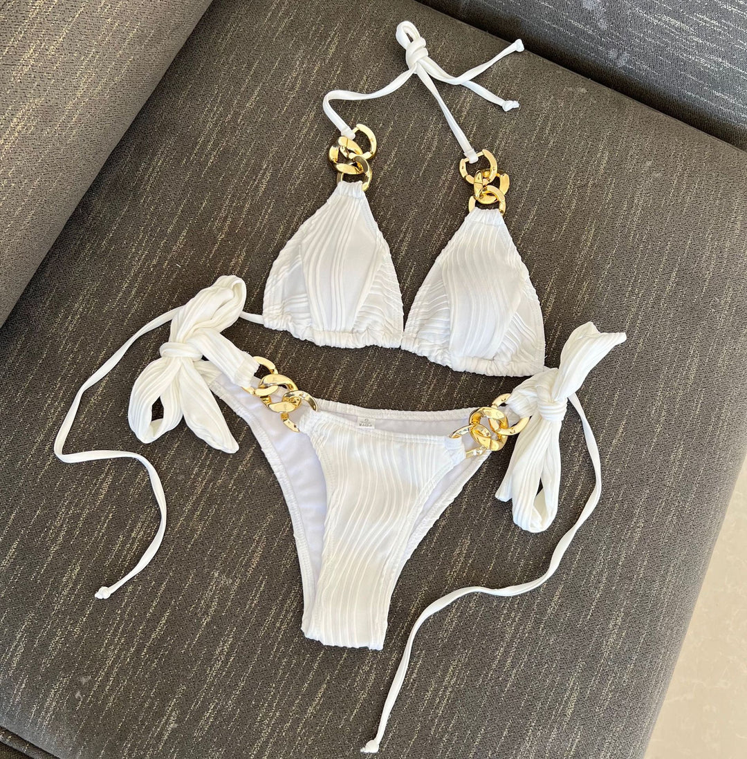 Damen Triangel-Bikini mit plissierten Details und goldenen Akzenten R&B