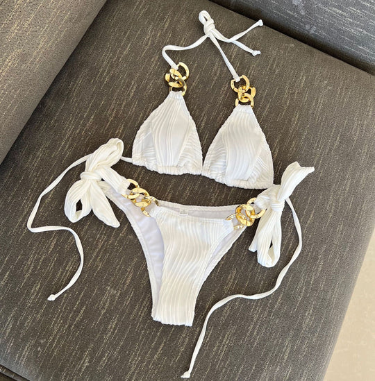 Damen Triangel-Bikini mit plissierten Details und goldenen Akzenten R&B