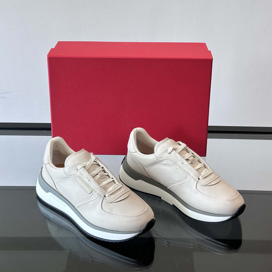Damen Sportliche Sneakers mit hochdämpfendem Fußbett und robustem Obermaterial R&B