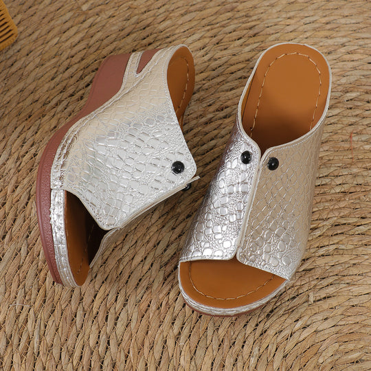 Damen Wedge-Pantoletten mit elegantem Krokodil-Look und komfortabler Sohle R&B