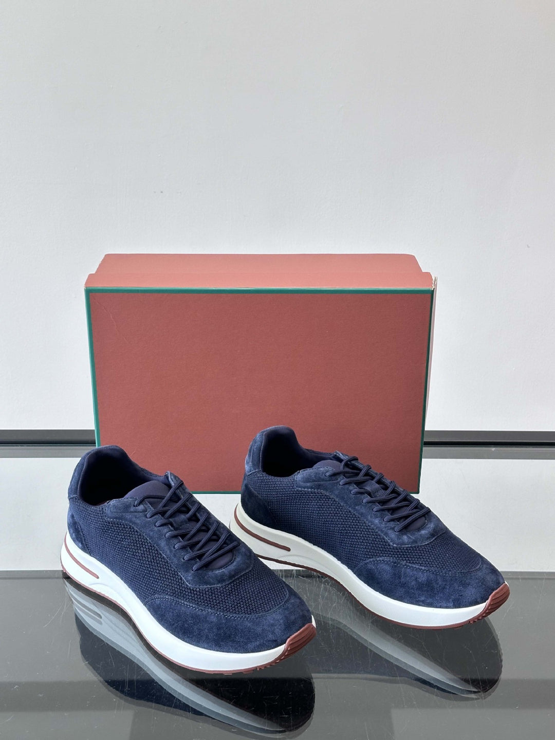 Damen komfortable Sneaker mit atmungsaktiver Struktur und modernem Design R&B