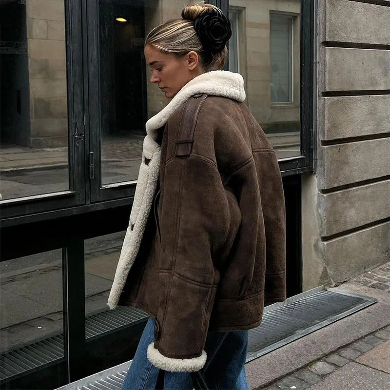 Damen Warme Lammfelljacke mit bequemem Schnitt R&B