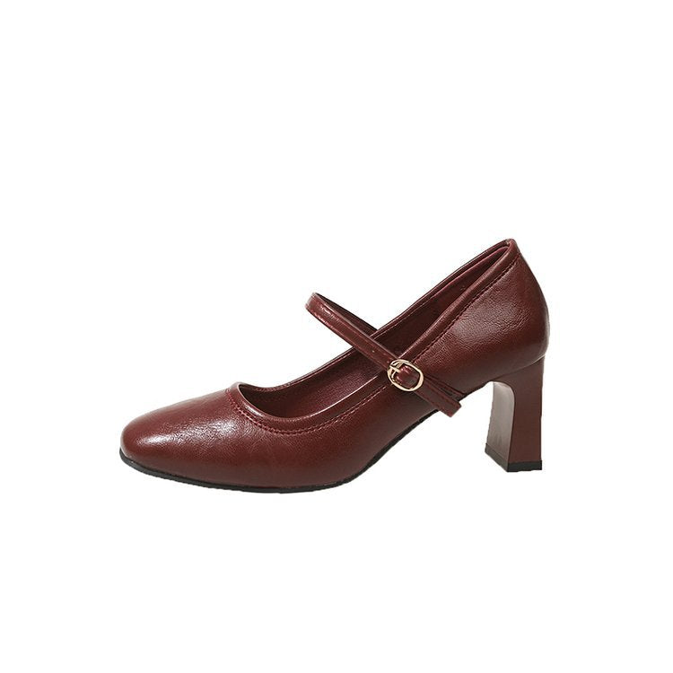 Damen Pumps mit elegantem Absatz und Riemen R&B