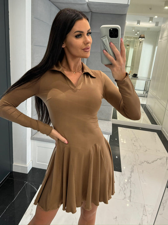 Damen Sportliches Kleid mit Polokragen und schwingendem Rock R&B