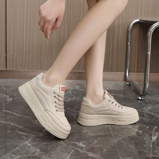 Damen Plattform Sneakers mit robustem Sohlenprofil und sportlichem Design R&B