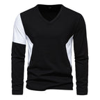 Herren Langarmshirt mit modernem V-Ausschnitt und farblich abgesetzten Ärmeln