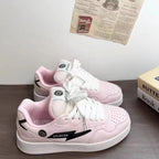 Damen Sportliche Sneakers im minimalistischen Design mit atmungsaktiver Oberflächenstruktur