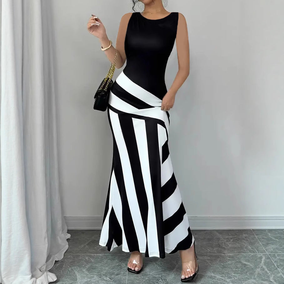 Damen Maxikleid mit stilvollem Wickel-Effekt und diagonalen Streifen R&B