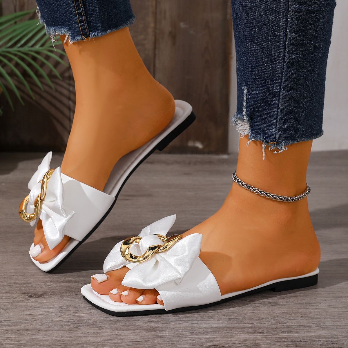 Damen Modische Slide-Sandalen mit glänzendem Schleifen-Detail R&B