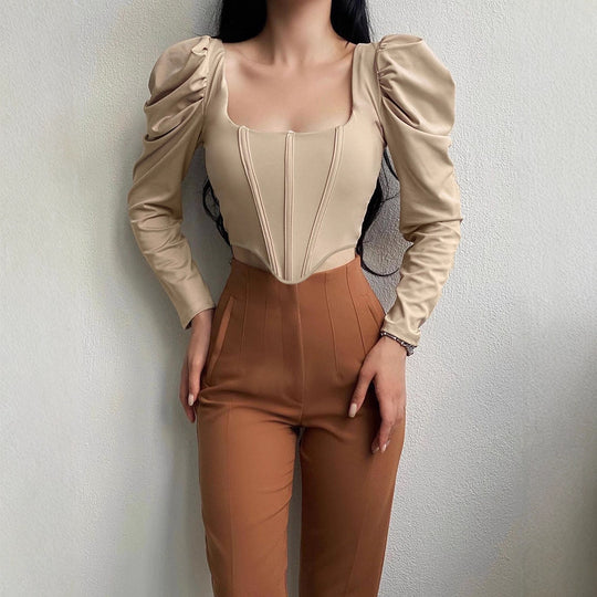Damen tailliertes Oberteil mit eleganten Puffärmeln und quadratischem Ausschnitt R&B
