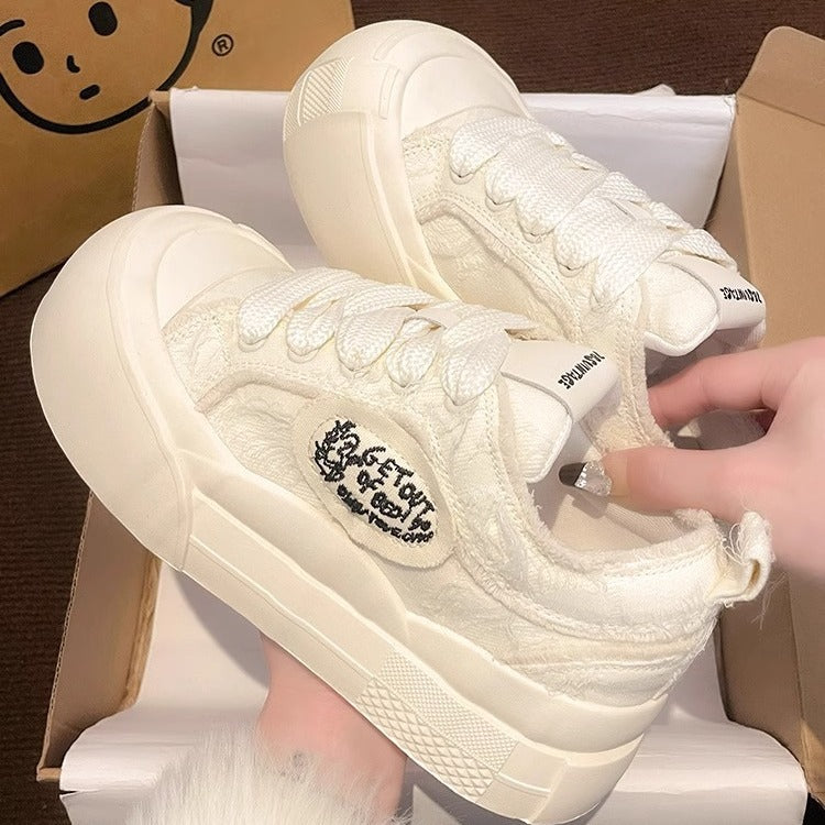 Damen Exklusive Trend-Sneaker mit weichem Obermaterial und besonders dämpfender Sohle