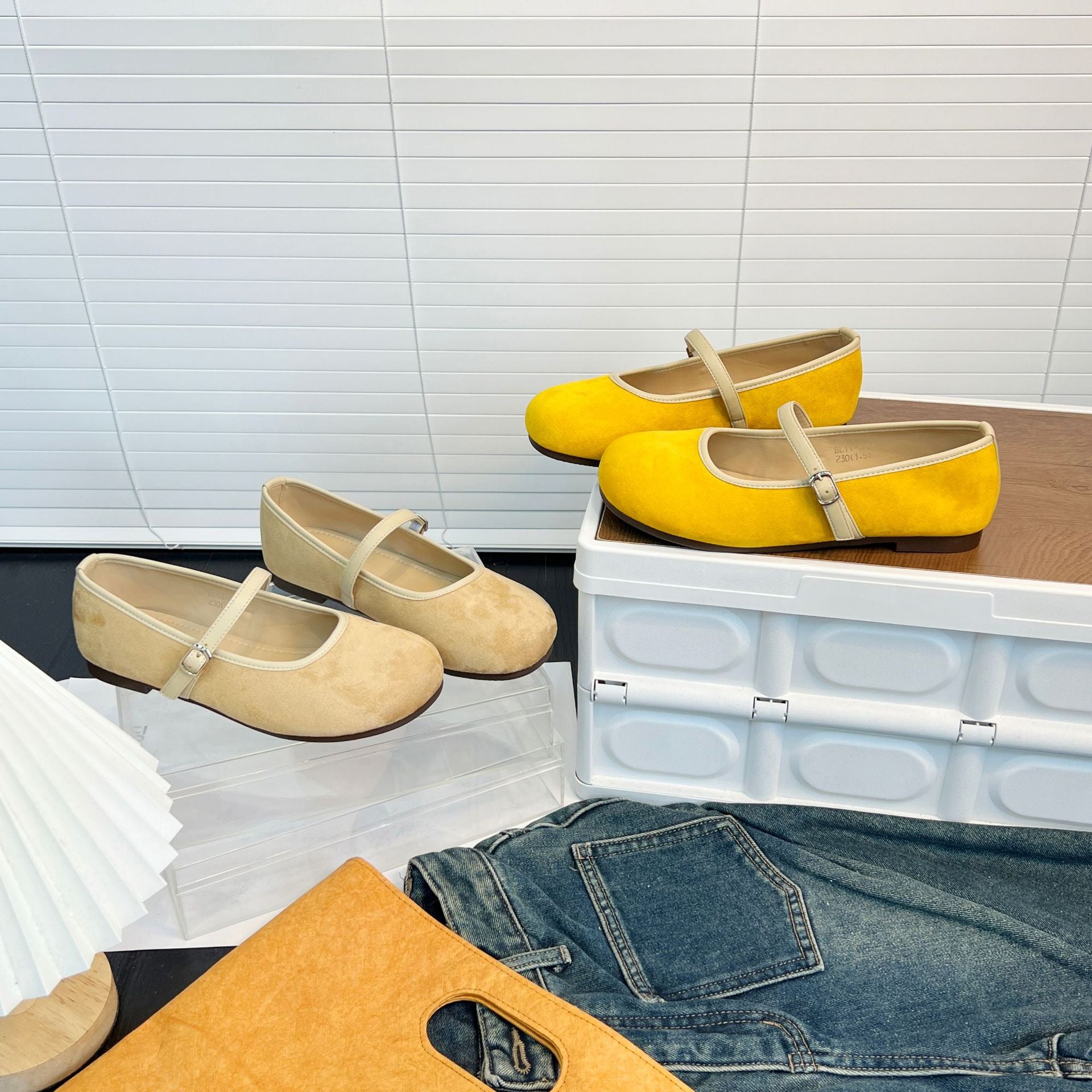 Damen elegante Mokassins mit modischem Riemen und komfortablem Fußbett R&B