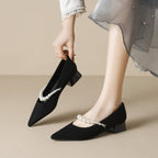 Damen elegante Pumps mit perlenverziertem Riemchen