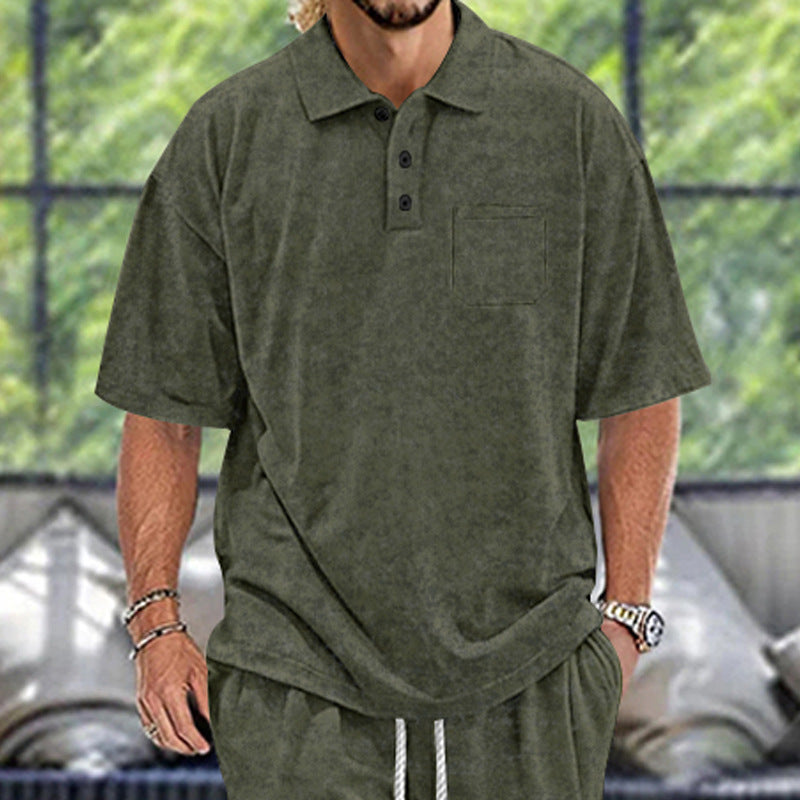 Herren Poloshirt mit strukturiertem Design und praktischen Knöpfen
