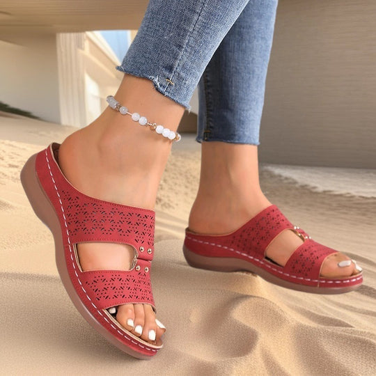 Damen Komfort-Sandalen mit perforiertem Obermaterial und gepolsterter Fußbettung R&B