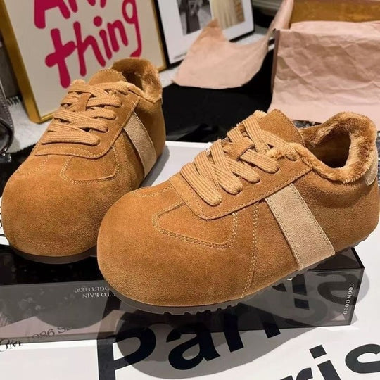Damengefütterte Sneaker mit weichem Innenfutter und rutschfester Sohle R&B