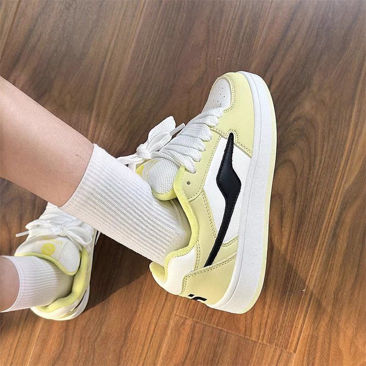 Damen Sportliche Sneakers mit durchgehend gepolsterter Innensohle und rutschfester Sohle