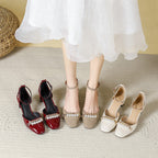 Damen elegante Mary Jane Pumps mit modischem Perlen- und Kettendetail