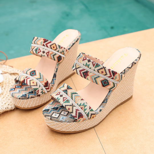 Damen Wedge-Pantoletten mit kunstvollem Ethno-Muster R&B