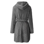 Damen Kuscheliger Fleece-Bademantel mit Kapuze und praktischen Taschen R&B