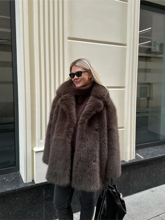 Damen Modische Kunstfelljacke mit voluminösen Ärmeln R&B