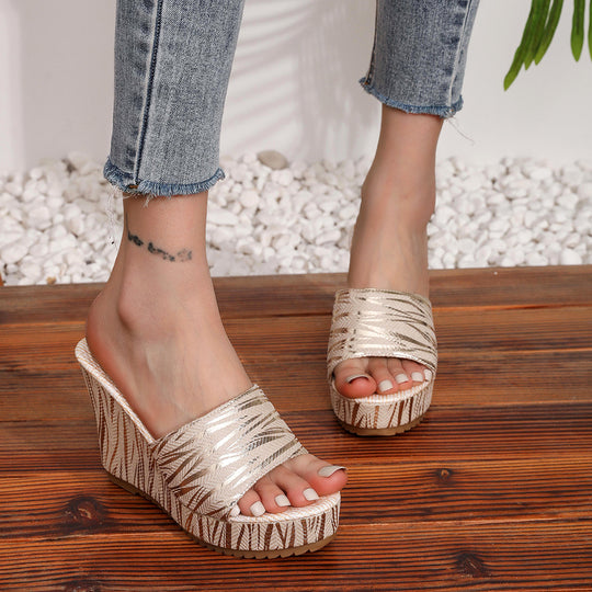 Damen Wedge-Sandalen mit stilvollem Geometrie-Muster und komfortablem Fußbett R&B