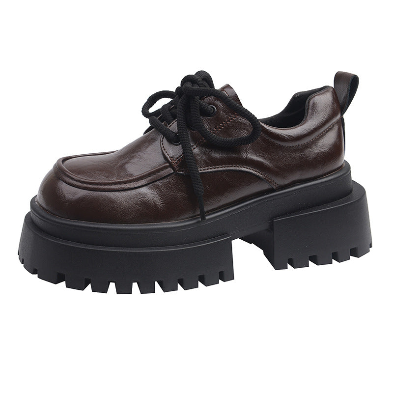 Damen Plattform Schnürschuhe mit robustem Profil und glänzendem Obermaterial R&B