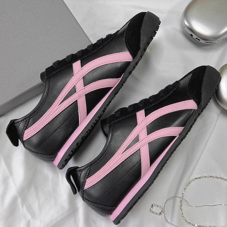Damen Sneakers im sportlichen Design mit atmungsaktiver Sohle R&B