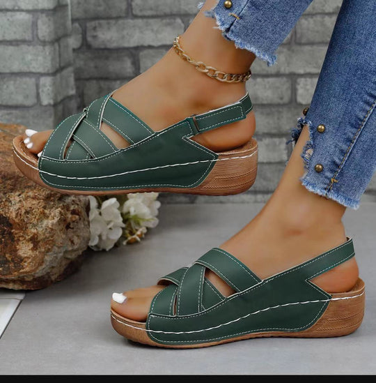 Damen Komfortable Wedge-Pantoletten mit verstellbaren Riemen R&B