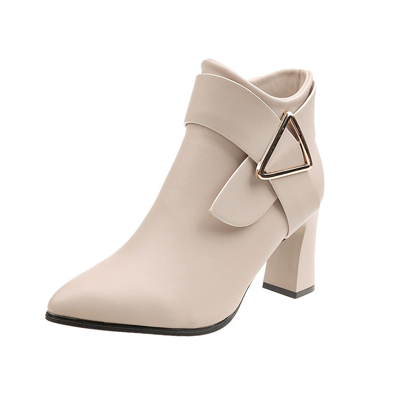Damen elegante Stiefeletten mit modischem Riemen und geschmackvollem Schnallen-Detail R&B