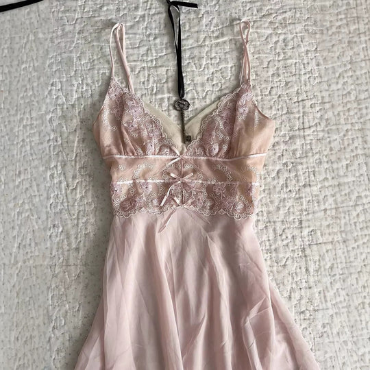 Damen Elegantes Nachthemd mit Spitzenverzierungen R&B