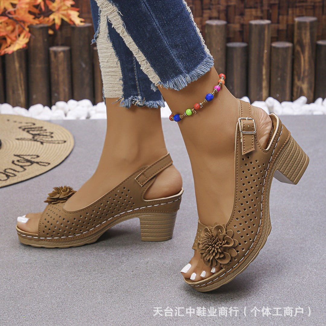 Damen Sandaletten mit floralem Detail von R&B