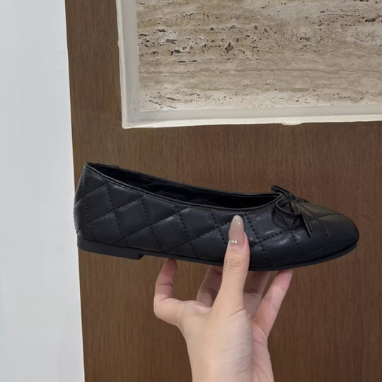 Damen Elegante Ballerinas mit quiltierter Oberfläche und dekorativem Schleifen-Detail R&B