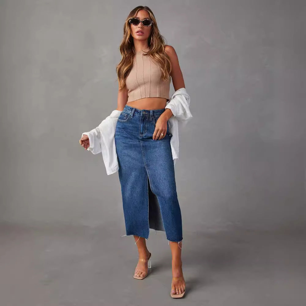 Damen Jeansrock im modernen Midi-Stil mit seitlichem Schlitz und hochgezogenem Saum R&B