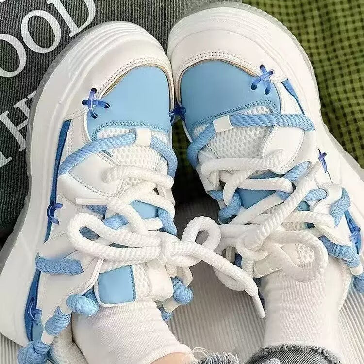 Damen Sportliche Sneakers mit innovativen Akzenten und rutschfester Sohle R&B