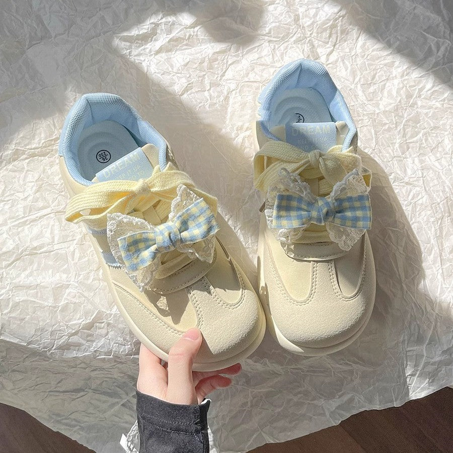 Damen Verspielte Sneakers mit innovativem Schleifendetail und atmungsaktiver Konstruktion