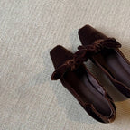Damen Ballerina-Schuhe mit sanften Rüschen und eleganter Schleifenverzierung