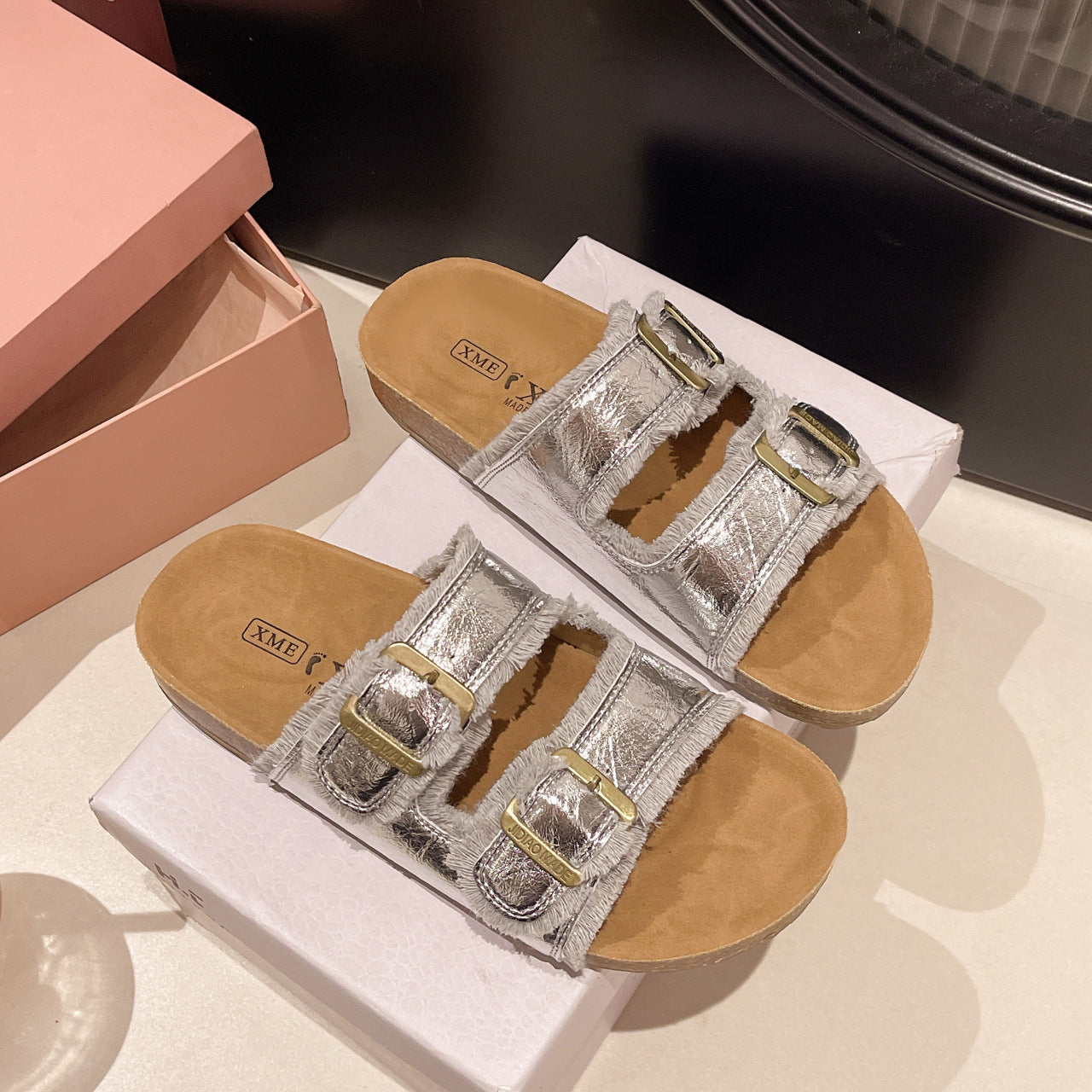 Damen Komfortable und stilvolle Clogs mit doppeltem Riemen und Verstellbarem Schnallenverschluss EB