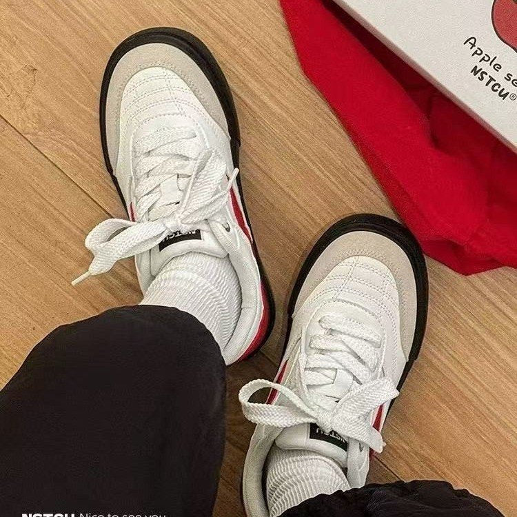 Damen Sneakers im sportlichen Design mit atmungsaktiven Mesh-Einsätzen und dämpfender Sohle R&B