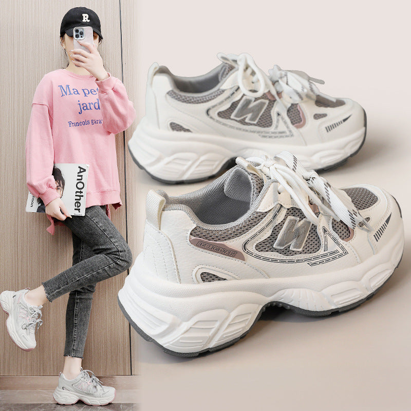 Damen moderne Laufsneaker mit atmungsaktiver Mesh-Oberfläche und dämpfender Sohle R&B